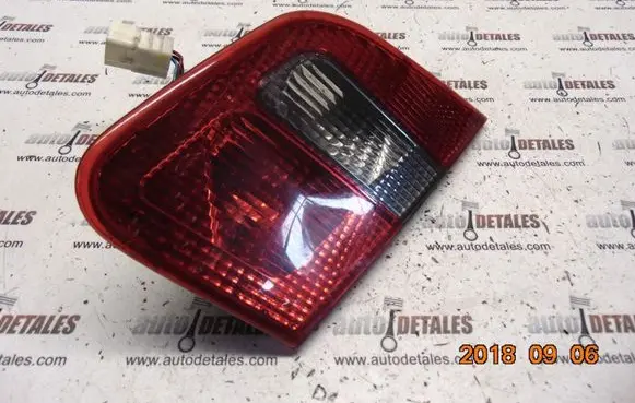 Mitsubishi Carisma Tailgate rear/tail lights