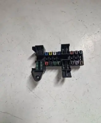 Mercedes-Benz Vito Viano W639 Fuse module 2035400050