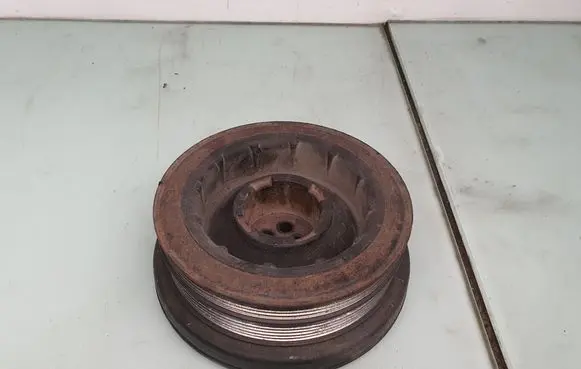 BMW 5 E60 E61 Crankshaft pulley 8511371 11238511371