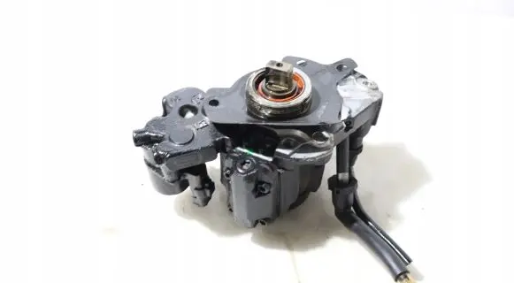 Ford C-MAX II Fuel injection high pressure pump 9424A050A