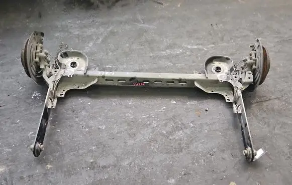 Renault Trafic III (X82) Rear axle beam IMPRK1551681