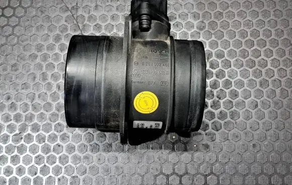 Audi A4 S4 B7 8E 8H Mass air flow meter 074906461BX 0281002462 0986284107