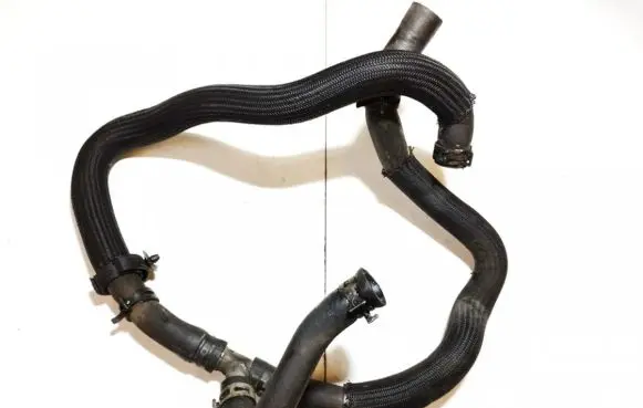 Nissan Qashqai Engine coolant pipe/hose