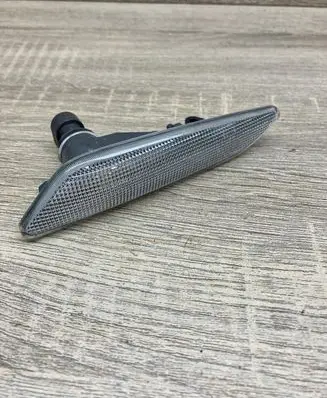 Fiat Tipo Front fender indicator light 60686516