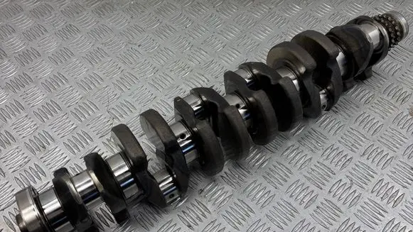 BMW 5 E60 E61 Crankshaft 7792330