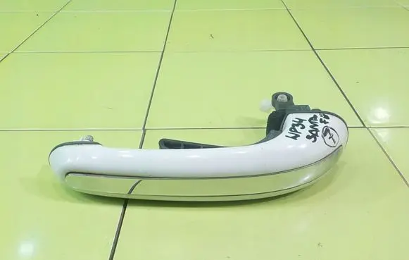 Hyundai Santa Fe Tailgate glass/window release handle 