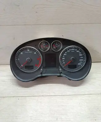 Audi A3 S3 A3 Sportback 8P Speedometer (instrument cluster) 8P0920932C