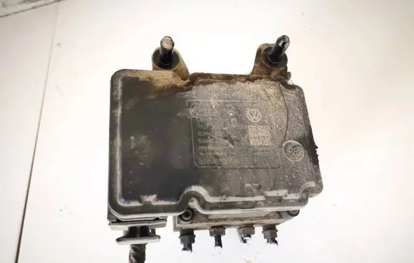 Skoda Yeti (5L) ABS Pump 1k0907379bh 1k0614517dd