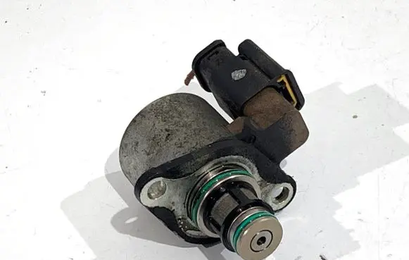Citroen C5 Fuel pressure regulator 28233373