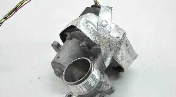 Volkswagen Golf VII EGR valve 04L131501C