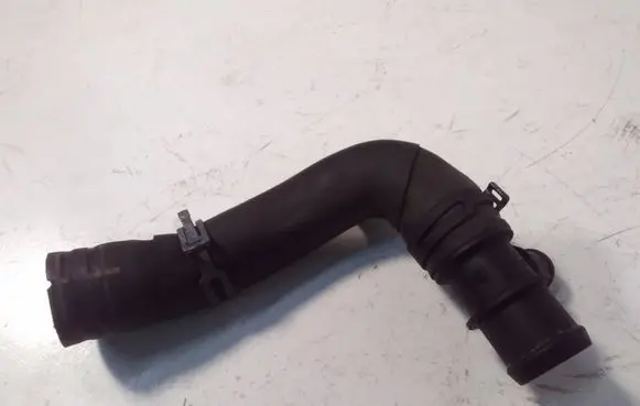 Volkswagen PASSAT B7 Engine coolant pipe/hose 3AA122051A