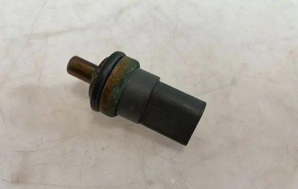 Audi A6 S6 C7 4G Coolant temperature sensor EH2140