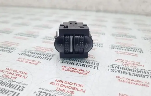 Volkswagen PASSAT B5 Headlight level height control switch 3B0941333C