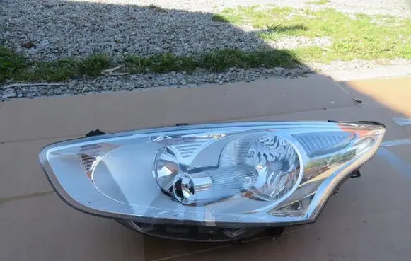 Ford B-MAX Headlight/headlamp AV11-13W030-AE