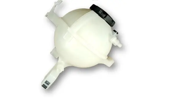 BMW 5 G30 G31 G38 Coolant expansion tank/reservoir 17138610654 8610654