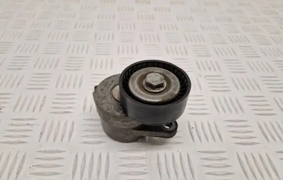 Audi A4 Allroad B9 Generator/alternator belt tensioner 04L903315A 3397022101 20180426