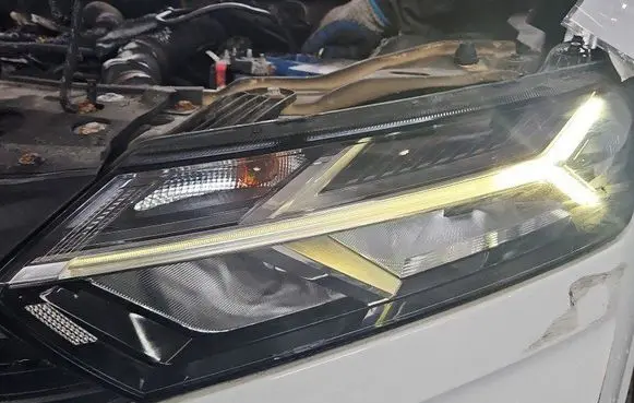 Dacia Sandero III Headlight/headlamp 260605914R IMPRK1509102