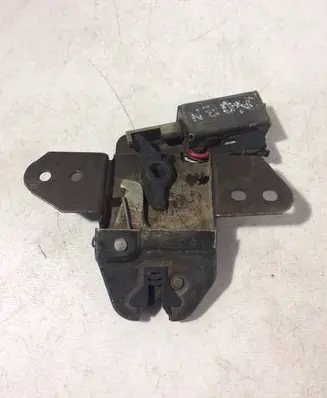 Chrysler Neon I Tailgate/trunk/boot lock/catch/latch