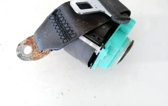 Mazda 6 Rear seatbelt e40431107