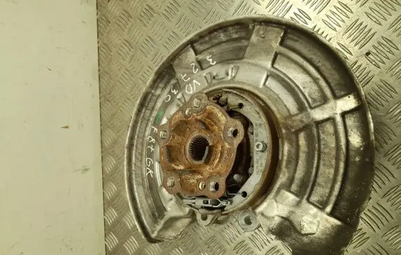 BMW 2 F22 F23 Rear wheel hub 2284881