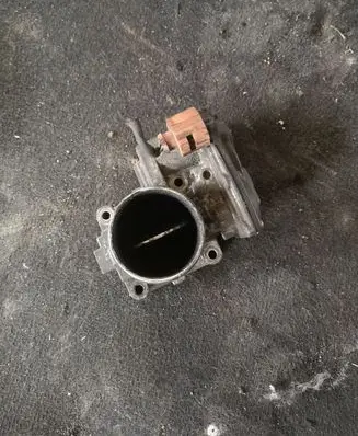 KIA Sorento Throttle valve 351002F000