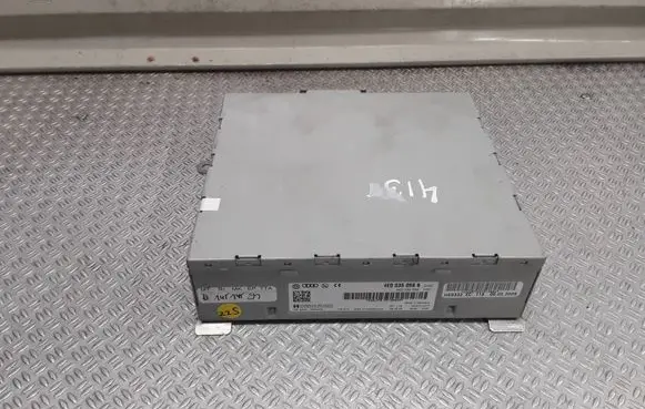 Audi A8 S8 D3 4E Radio/CD/DVD/GPS head unit 4E0035056B