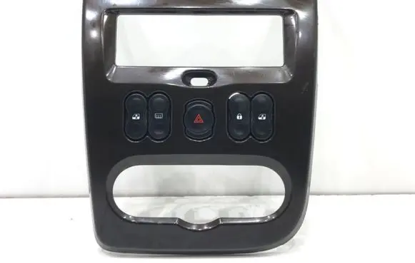 Dacia Duster II Electric window control switch 