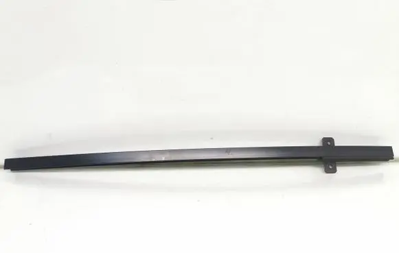 Volkswagen Touran I Rear door windshield rail 1t0839407e