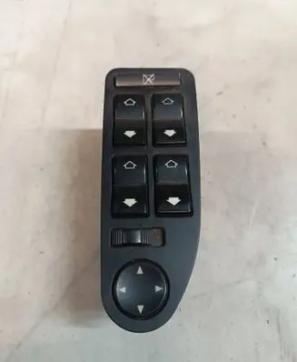 BMW 5 E39 Electric window control switch 8368966