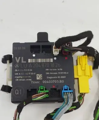 Mercedes-Benz C W204 Door control unit/module A2048701826 A2048208126 A2044421732