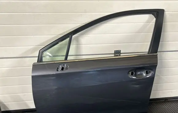 Subaru XV II Front door