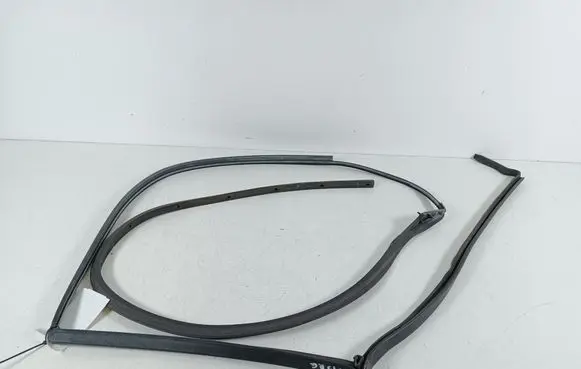 Rubber seal rear door