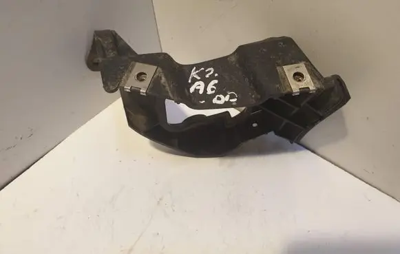 Audi A6 S6 C5 4B Fender mounting bracket 4B0853921B