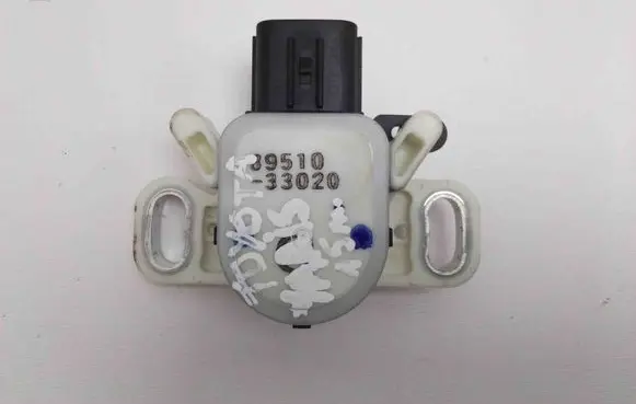 Toyota Yaris Other devices 8951033020