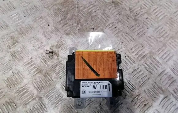 Nissan Qashqai Airbag control unit/module 988204EH0C 627260200 AE4EH15716070F