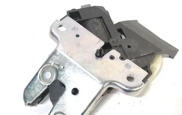 Audi A6 S6 C6 4F Tailgate/trunk/boot lock/catch/latch 4F5827505