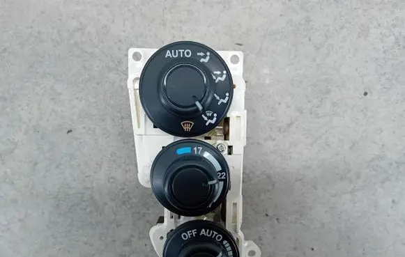 Honda Civic Climate control/heater control trim 