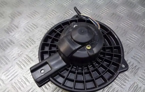 Mazda 6 Front door blower motor 894000-0232