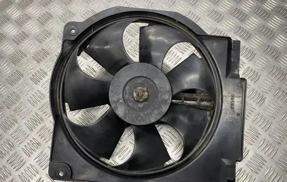 Chrysler Voyager Radiator cooling fan shroud 4401816 21089