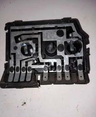 Audi A6 S6 C4 4A Tail light bulb cover holder B5831BL