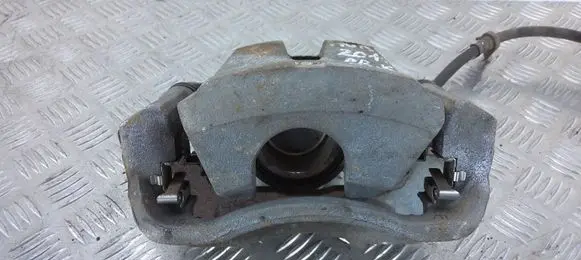 Toyota Auris E180 Front brake caliper