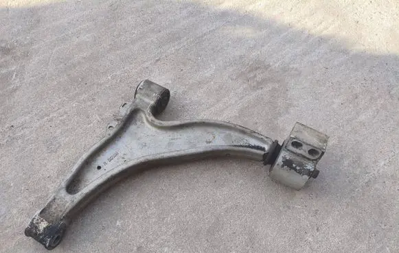 Opel Insignia A Front control arm 22905356