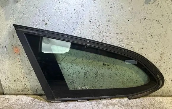 Volvo V60 Rear side window DOT459AS2M532 43R001564 E000001