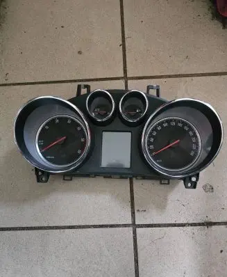 Opel Mokka Speedometer (instrument cluster) 42342753 654663731 502733000451332
