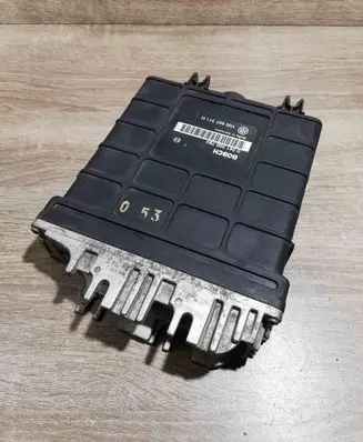 Volkswagen Golf III Engine control unit/module ECU 0261200784 1H0907311H