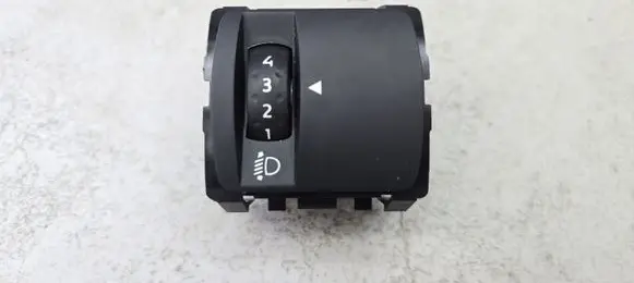Dacia Sandero III Headlight level height control switch 251902972R