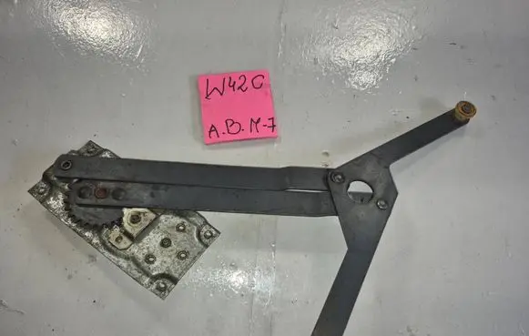 Wartburg Wartburg 353 Front door manual window regulator 3509416