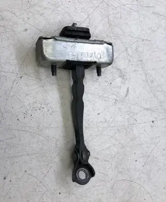 Toyota Avensis T270 Front door check strap stopper
