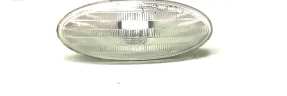 Nissan Qashqai+2 Front fender indicator light