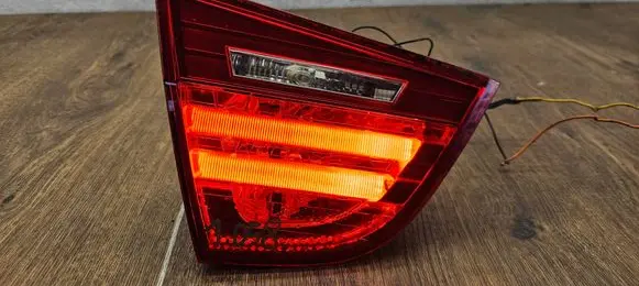 BMW 3 E90 E91 Tailgate rear/tail lights 7289427